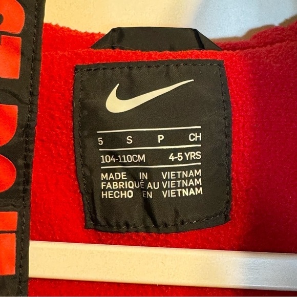 Nike Puff Up Jacket Boys Black Sz 5S “Just Do It " - Picture 3 of 10